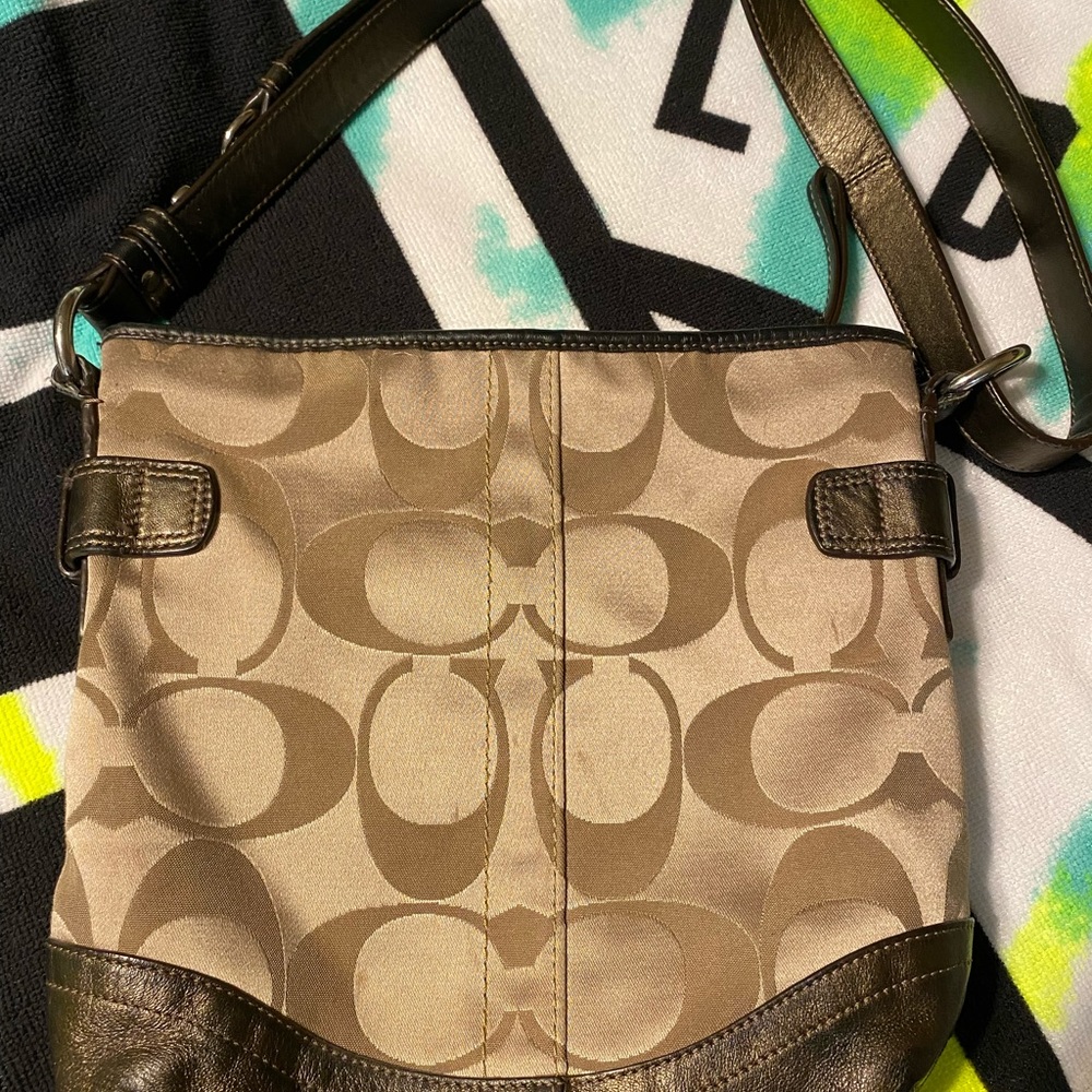 Coach Signature Chain Crossbody bag F19730 - Picture 11 of 13